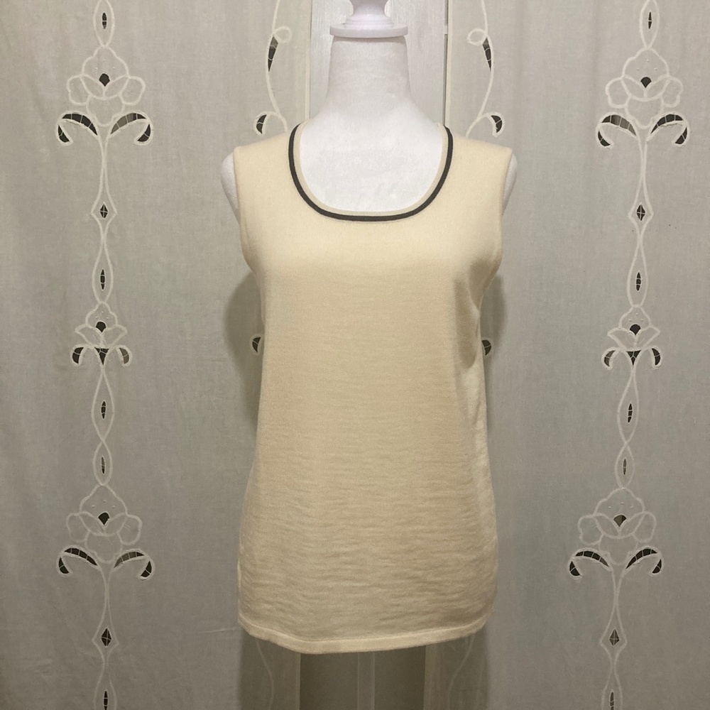 Timeless Escada Sleeveless Top, Cream and Black, Size 34 (Fits Like 2 or 4 US)